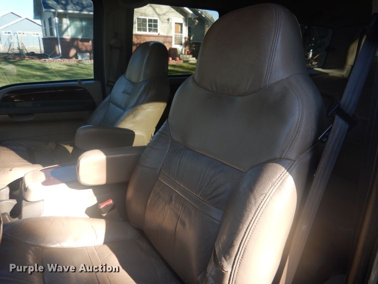 image for item DG4648 2000 Ford Excursion Limited  SUV