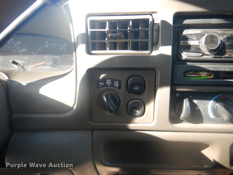 image for item DG4648 2000 Ford Excursion Limited  SUV