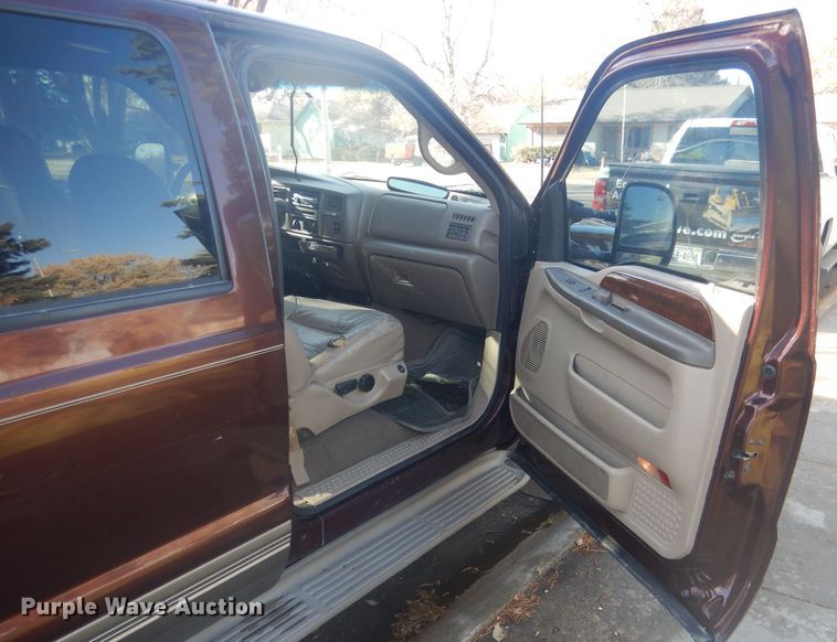 image for item DG4648 2000 Ford Excursion Limited  SUV