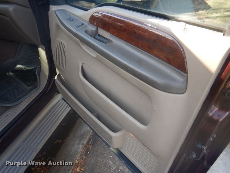 image for item DG4648 2000 Ford Excursion Limited  SUV