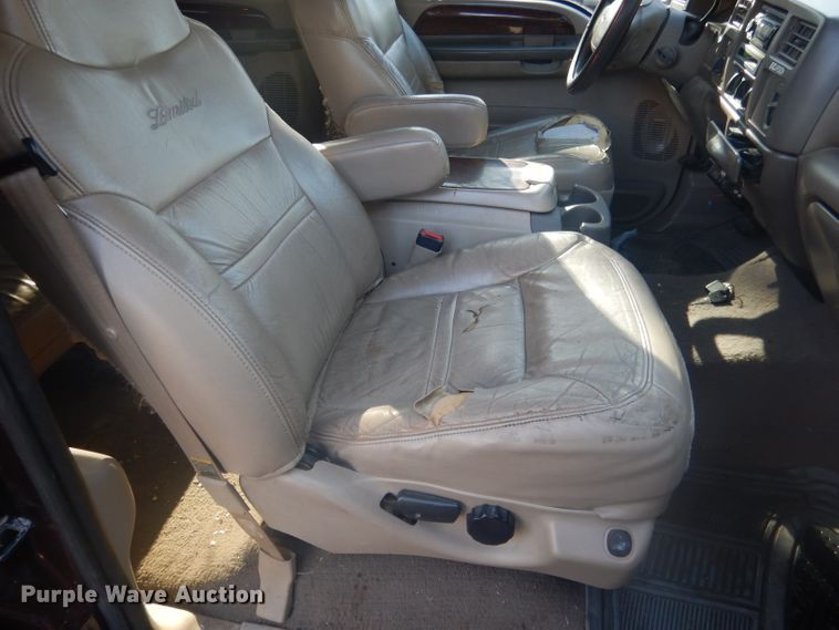 image for item DG4648 2000 Ford Excursion Limited  SUV