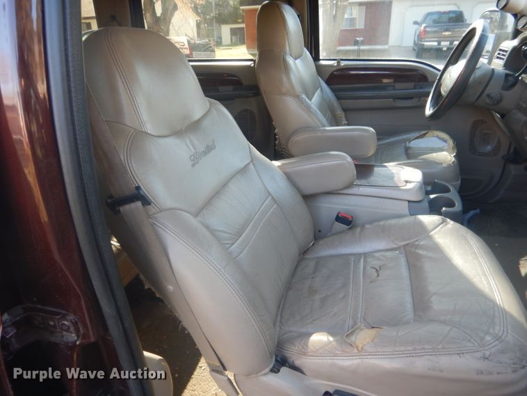 image for item DG4648 2000 Ford Excursion Limited  SUV