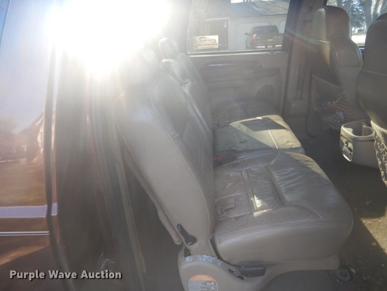 image for item DG4648 2000 Ford Excursion Limited  SUV