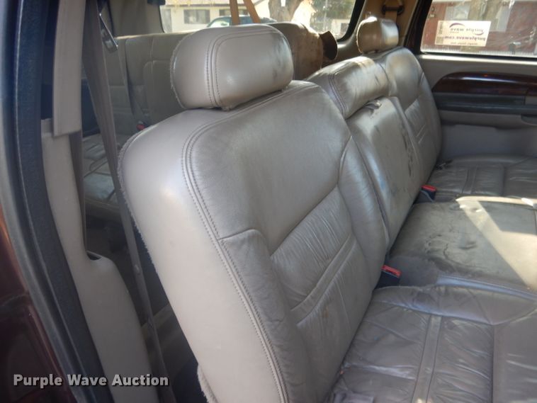 image for item DG4648 2000 Ford Excursion Limited  SUV