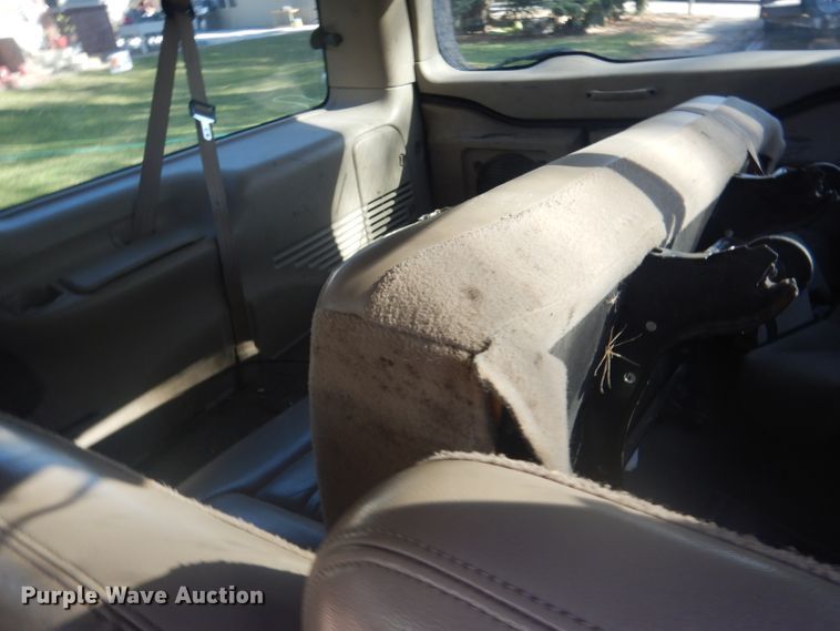 image for item DG4648 2000 Ford Excursion Limited  SUV