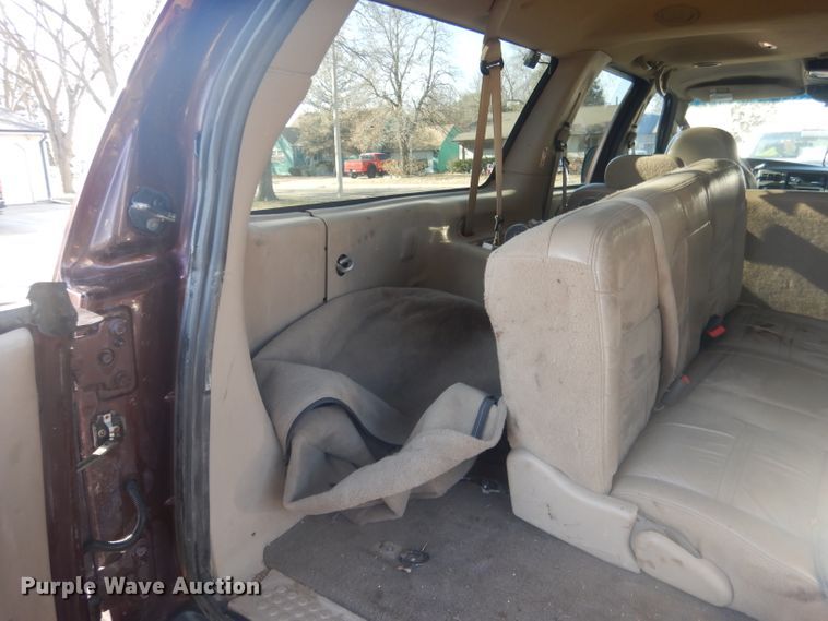 image for item DG4648 2000 Ford Excursion Limited  SUV