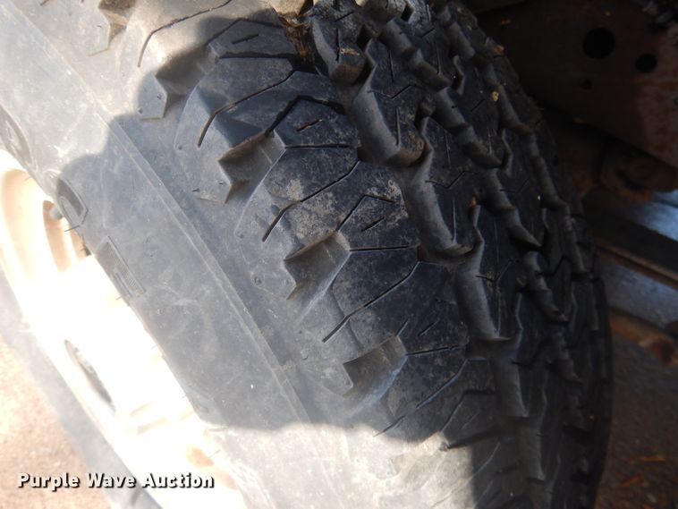 image for item DG4648 2000 Ford Excursion Limited  SUV