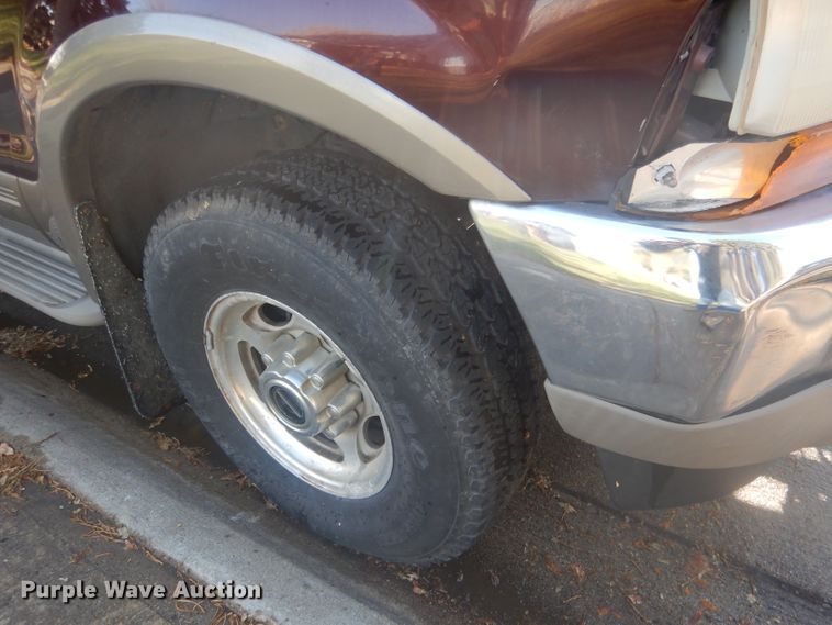 image for item DG4648 2000 Ford Excursion Limited  SUV