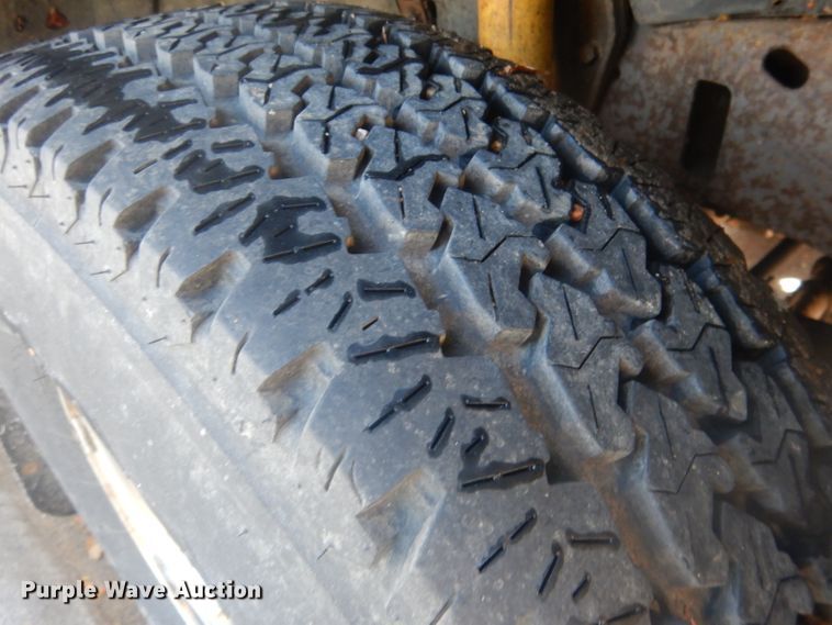 image for item DG4648 2000 Ford Excursion Limited  SUV