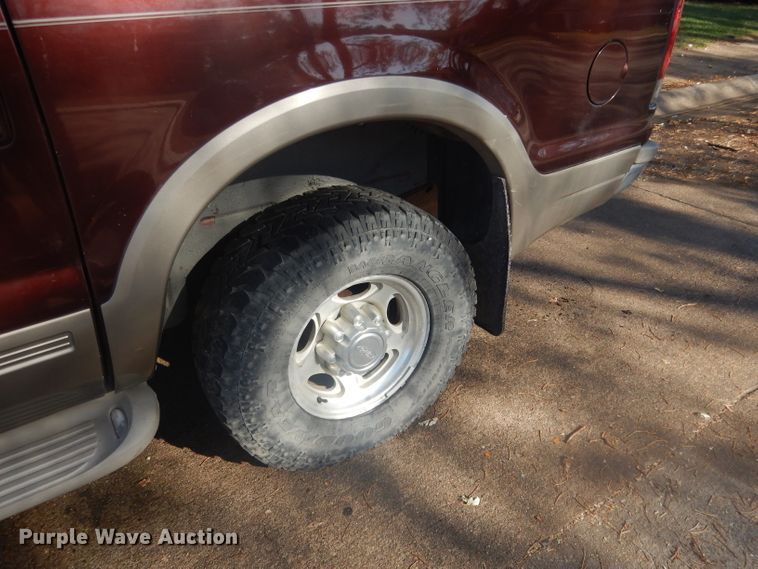 image for item DG4648 2000 Ford Excursion Limited  SUV