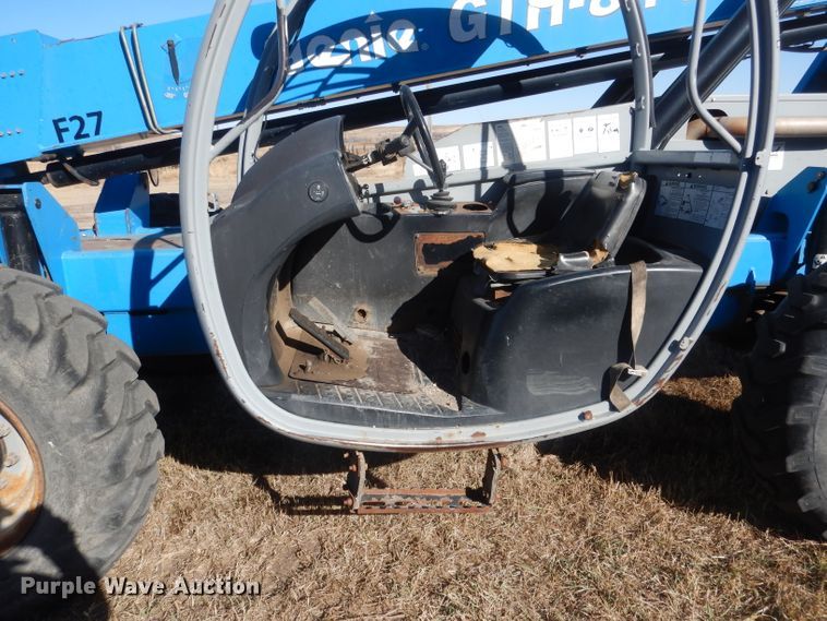 image for item DG4663 Genie GTH844  telehandler