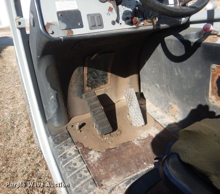 image for item DG4663 Genie GTH844  telehandler