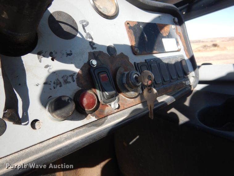 image for item DG4663 Genie GTH844  telehandler