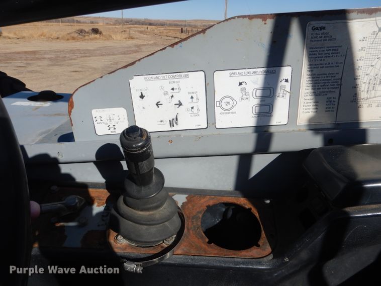 image for item DG4663 Genie GTH844  telehandler