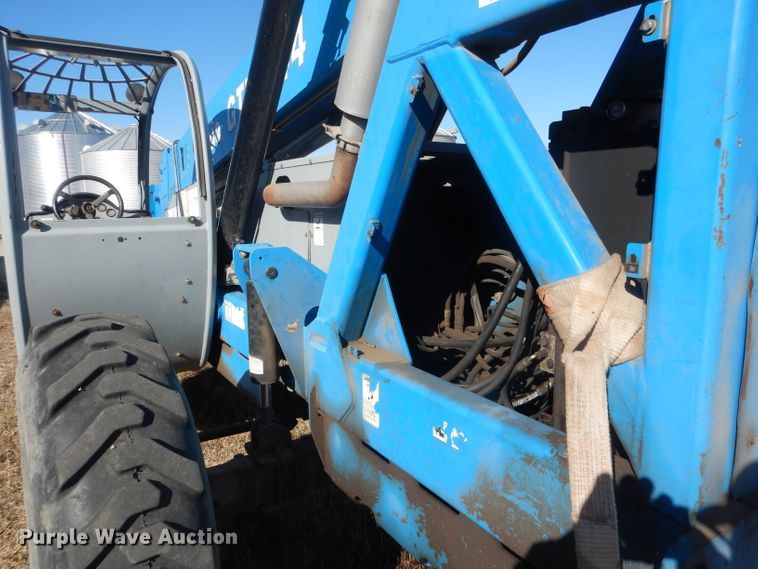 image for item DG4663 Genie GTH844  telehandler