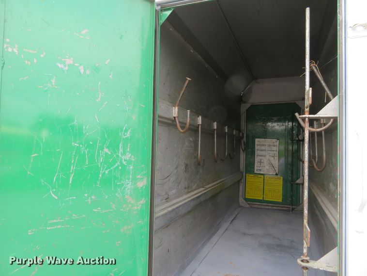 image for item DH1184 2006 Ford F550 Super Duty XL  chipper truck