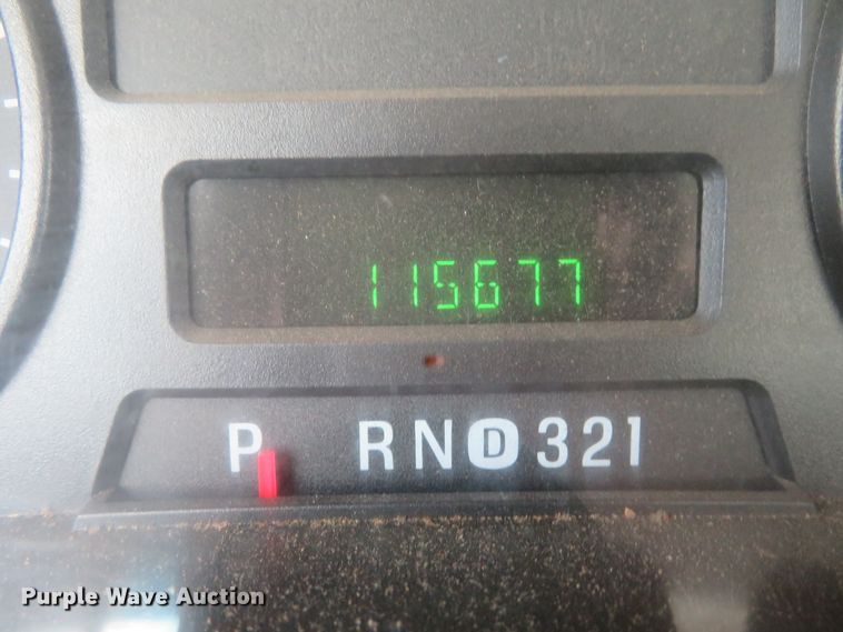 image for item DH1184 2006 Ford F550 Super Duty XL  chipper truck