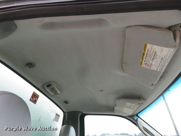 image for item DH1184 2006 Ford F550 Super Duty XL  chipper truck