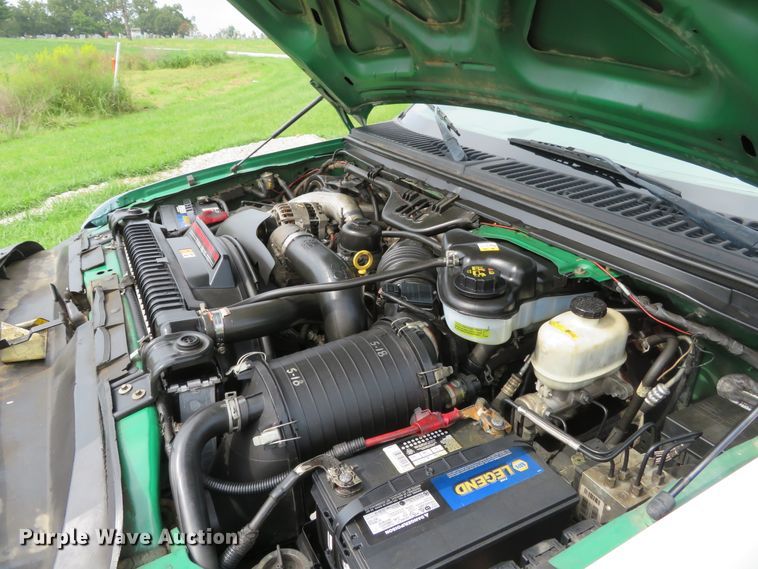 image for item DH1184 2006 Ford F550 Super Duty XL  chipper truck