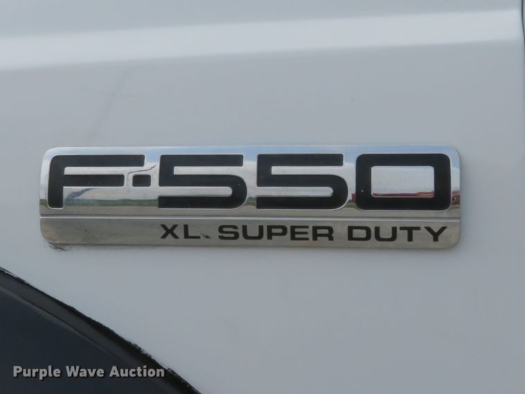 image for item DH1184 2006 Ford F550 Super Duty XL  chipper truck