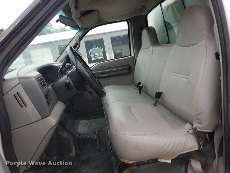 image for item DH5161 1999 Ford F450 Super Duty  utility truck