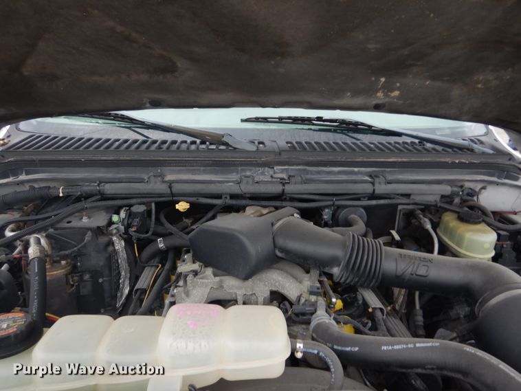 image for item DH5161 1999 Ford F450 Super Duty  utility truck