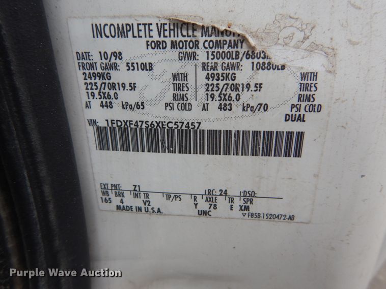 image for item DH5161 1999 Ford F450 Super Duty  utility truck