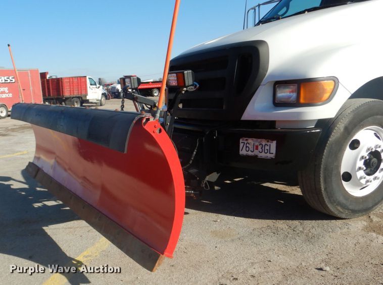 image for item DI1056 2005 Ford F750 Super Duty XL  dump truck