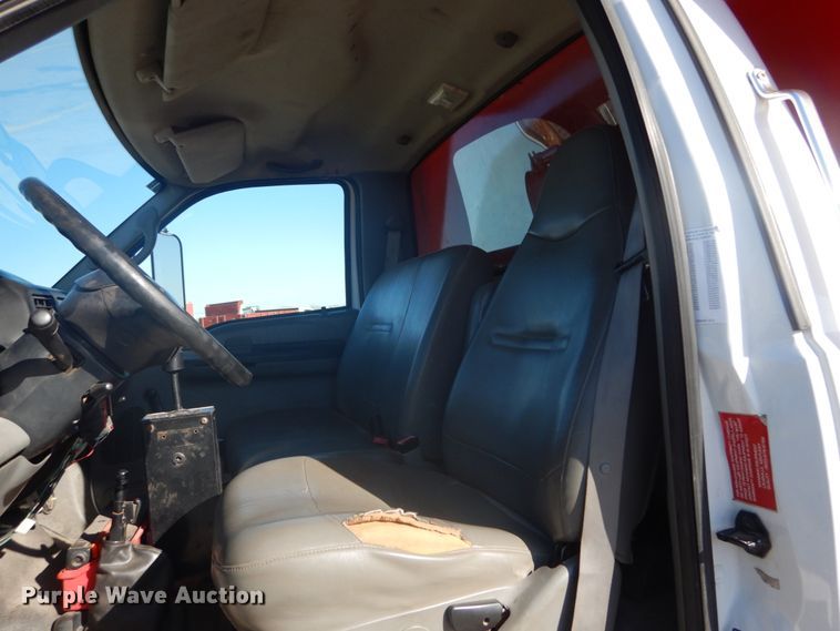 image for item DI1056 2005 Ford F750 Super Duty XL  dump truck