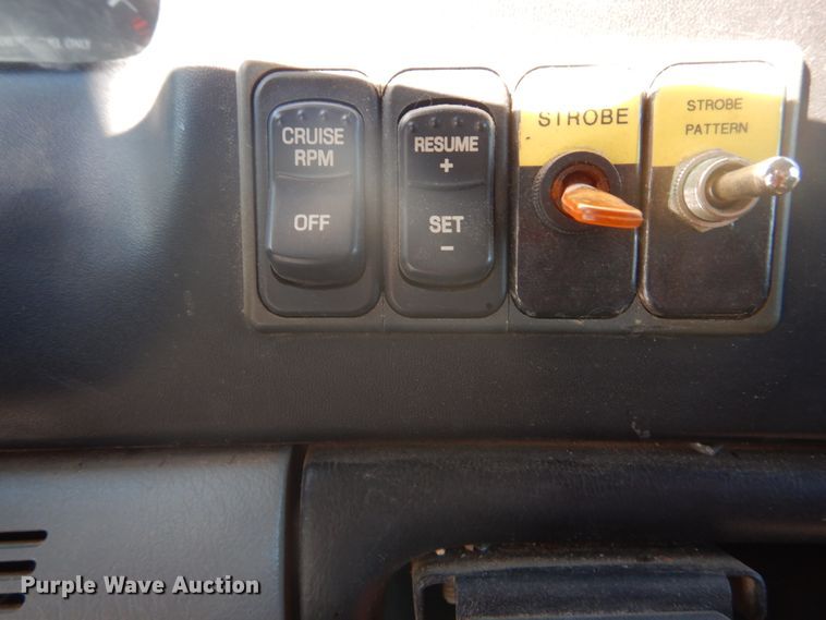 image for item DI1056 2005 Ford F750 Super Duty XL  dump truck