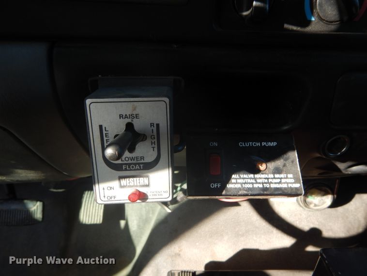 image for item DI1056 2005 Ford F750 Super Duty XL  dump truck