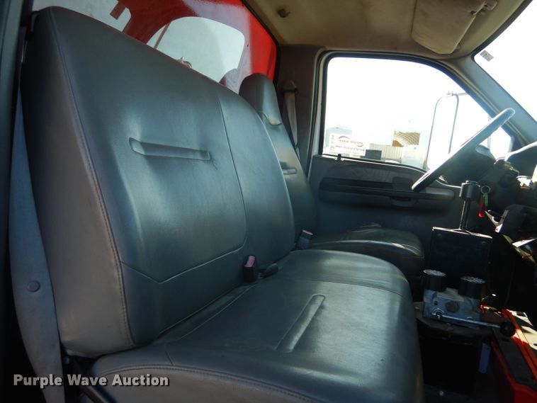 image for item DI1056 2005 Ford F750 Super Duty XL  dump truck