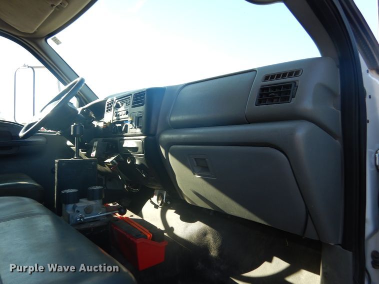 image for item DI1056 2005 Ford F750 Super Duty XL  dump truck