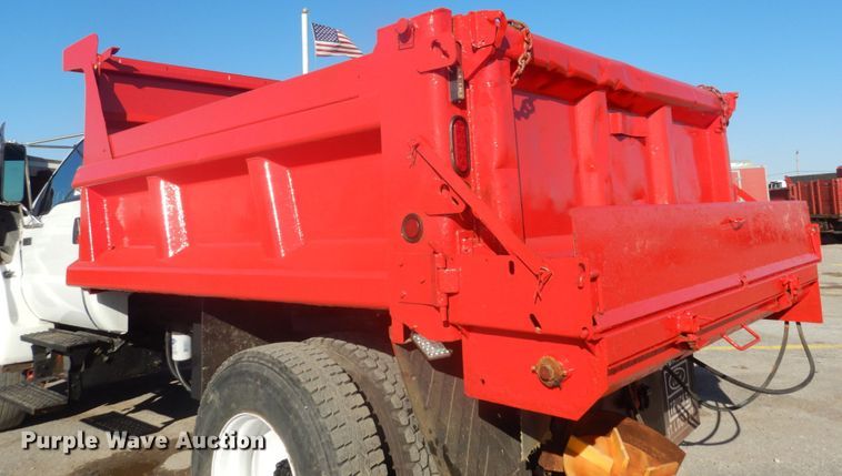 image for item DI1056 2005 Ford F750 Super Duty XL  dump truck