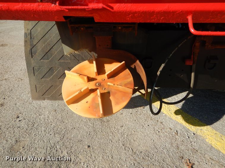 image for item DI1056 2005 Ford F750 Super Duty XL  dump truck