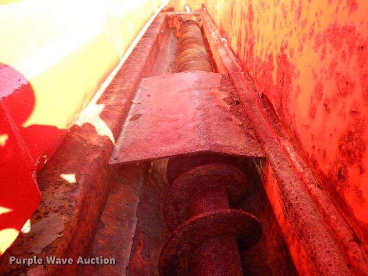 image for item DI1056 2005 Ford F750 Super Duty XL  dump truck