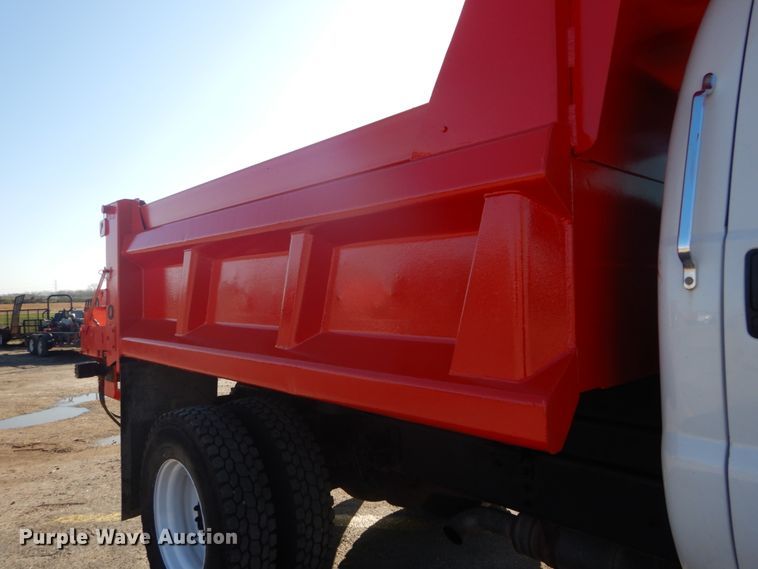 image for item DI1056 2005 Ford F750 Super Duty XL  dump truck