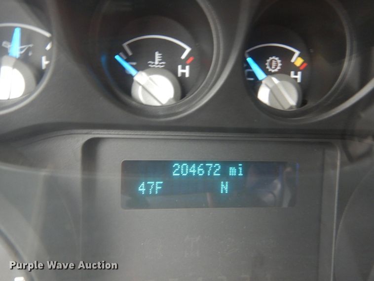 image for item DI1064 2014 Ford F550 Super Duty XL  utility truck with crane