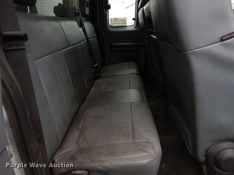 image for item DI1064 2014 Ford F550 Super Duty XL  utility truck with crane