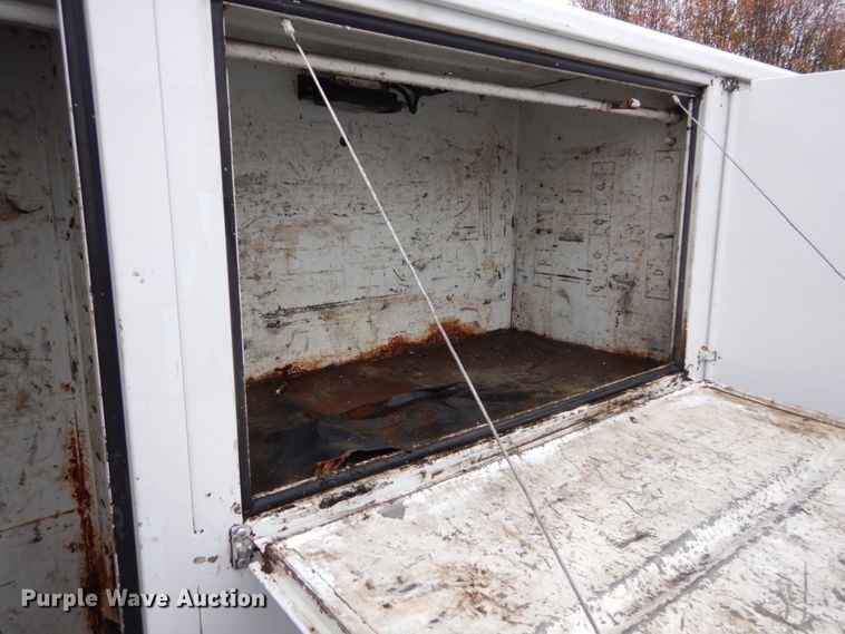 image for item DI1064 2014 Ford F550 Super Duty XL  utility truck with crane