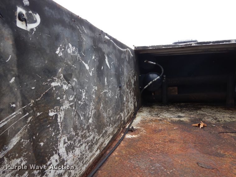 image for item DI1064 2014 Ford F550 Super Duty XL  utility truck with crane