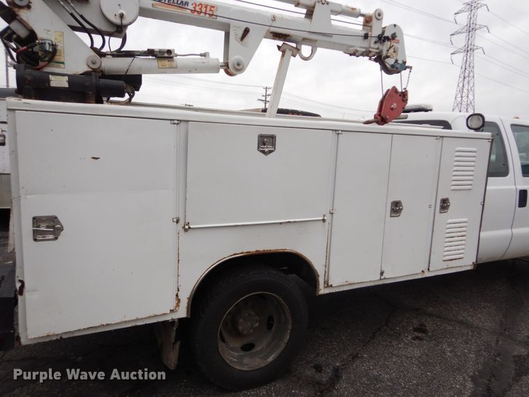 image for item DI1064 2014 Ford F550 Super Duty XL  utility truck with crane