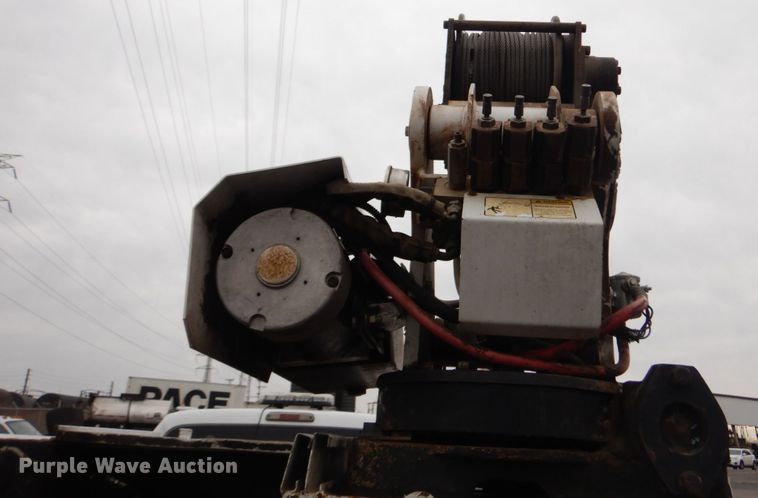 image for item DI1064 2014 Ford F550 Super Duty XL  utility truck with crane