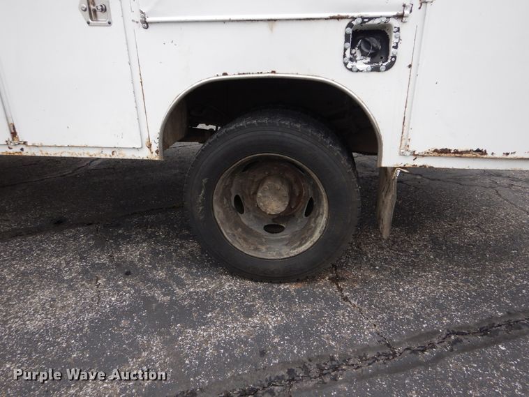 image for item DI1064 2014 Ford F550 Super Duty XL  utility truck with crane