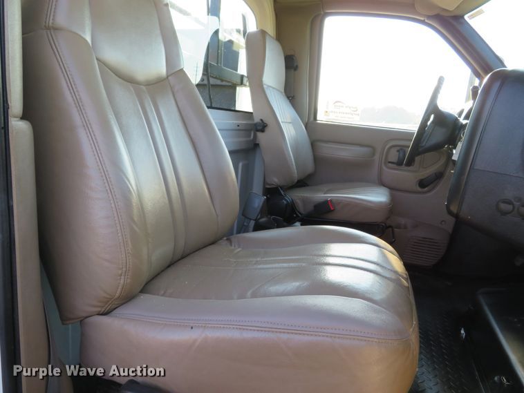 image for item DI3791 2009 Chevrolet C5500  utility truck