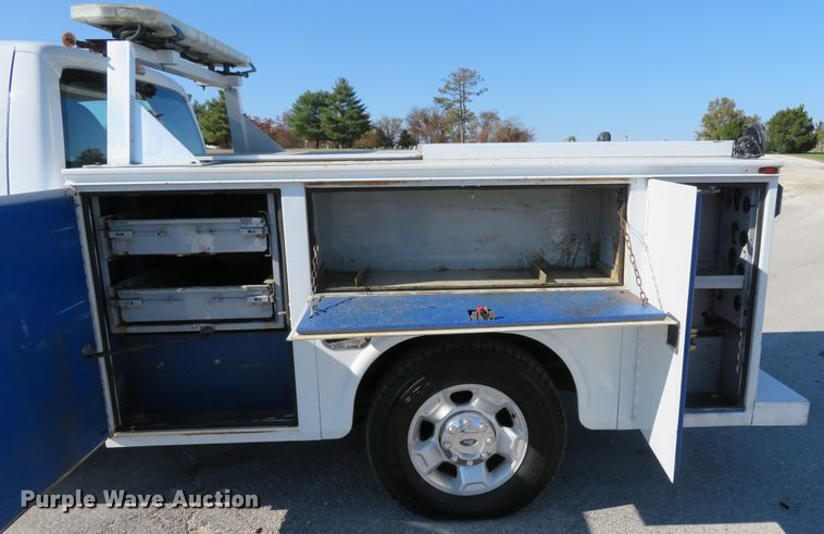 image for item DI3811 2012 Ford F350 Super Duty XL  utility bed pickup truck