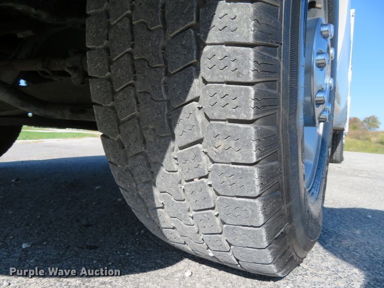 image for item DI3811 2012 Ford F350 Super Duty XL  utility bed pickup truck