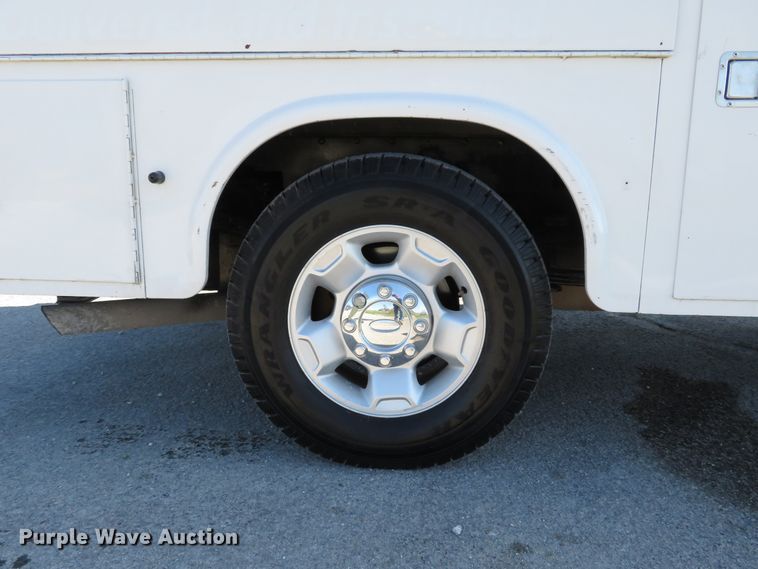 image for item DI3811 2012 Ford F350 Super Duty XL  utility bed pickup truck