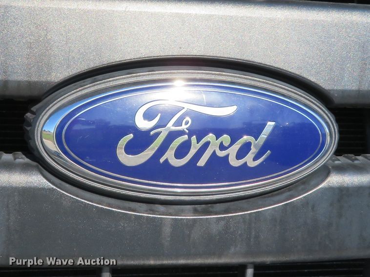 image for item DI3811 2012 Ford F350 Super Duty XL  utility bed pickup truck