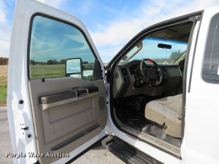 image for item DI3833 2008 Ford F250 Super Duty XL  SuperCab pickup truck